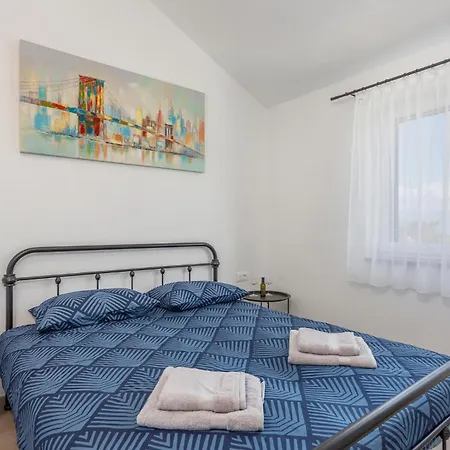 Stunning In With House Sea View Apartment Vrbnik