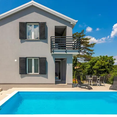Stunning In With House Sea View