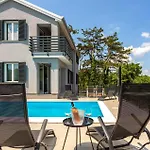2 Bedroom In 瓦比尼科